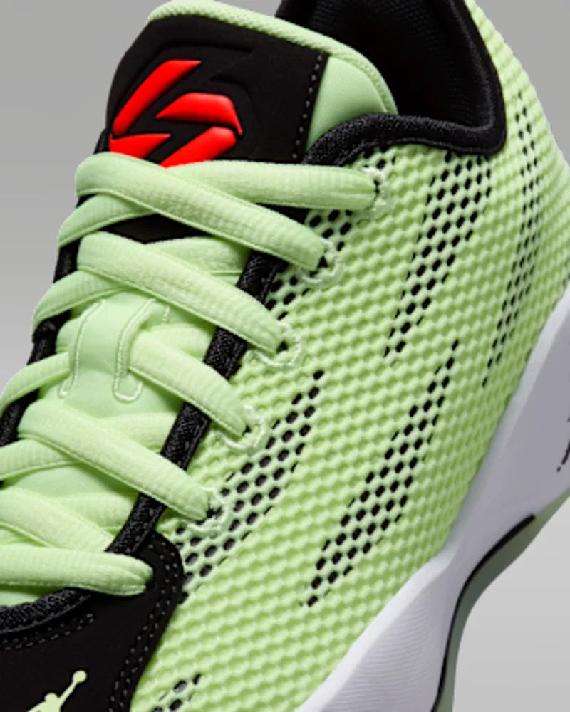 Barely Volt/Black/White/Infrared 23