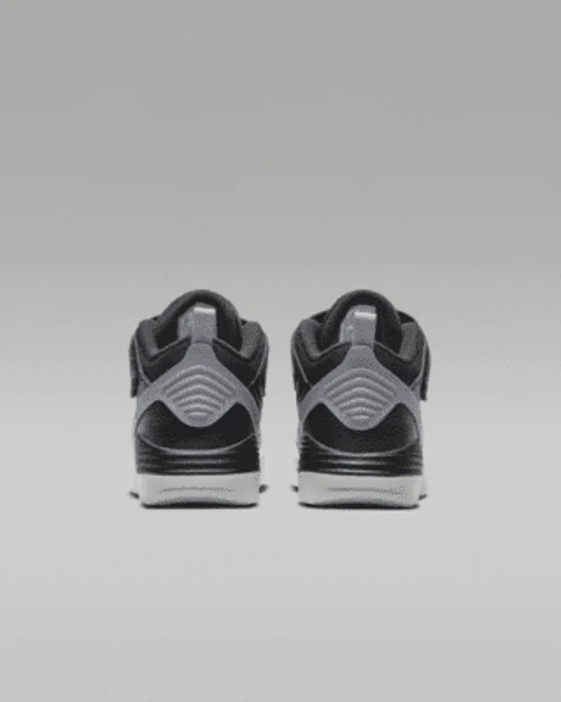 Black/White/Cement Grey/University Red