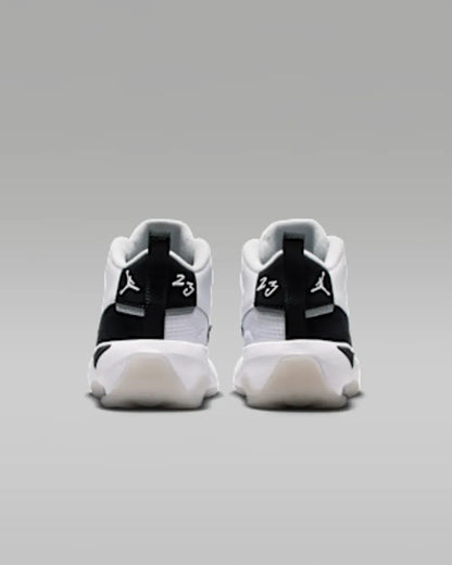 White/Summit White/Black