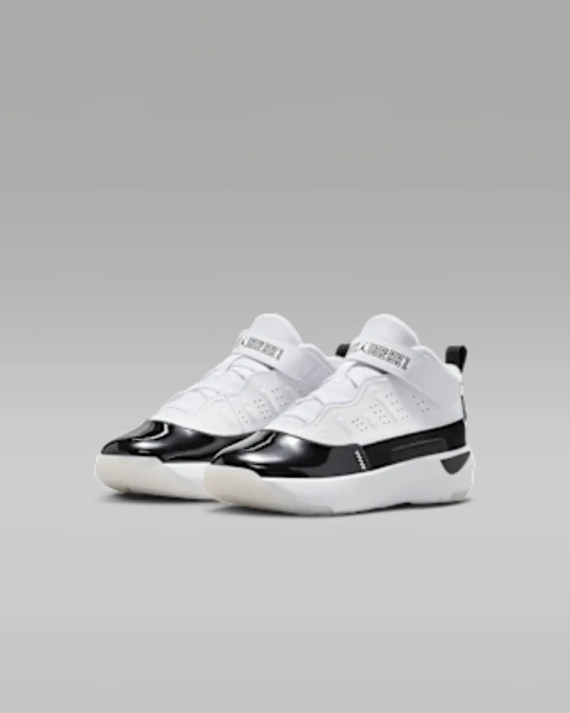 White/Summit White/Black