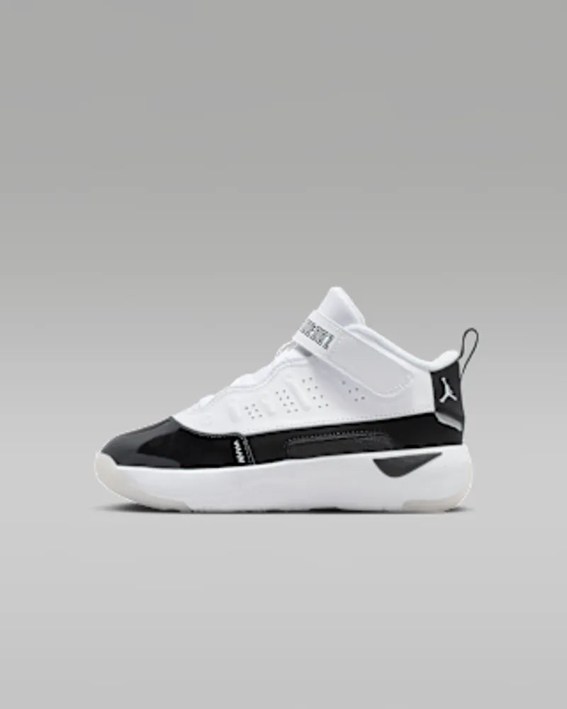 White/Summit White/Black