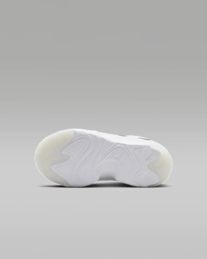 White/Summit White/Black