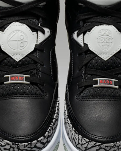 Black/University Red/Grey Mist/Black