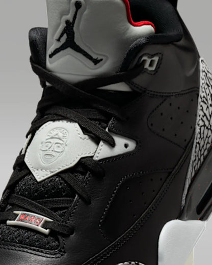 Black/University Red/Grey Mist/Black