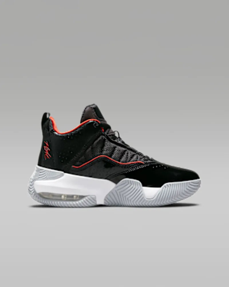 Black/White/Wolf Grey/Chile Red