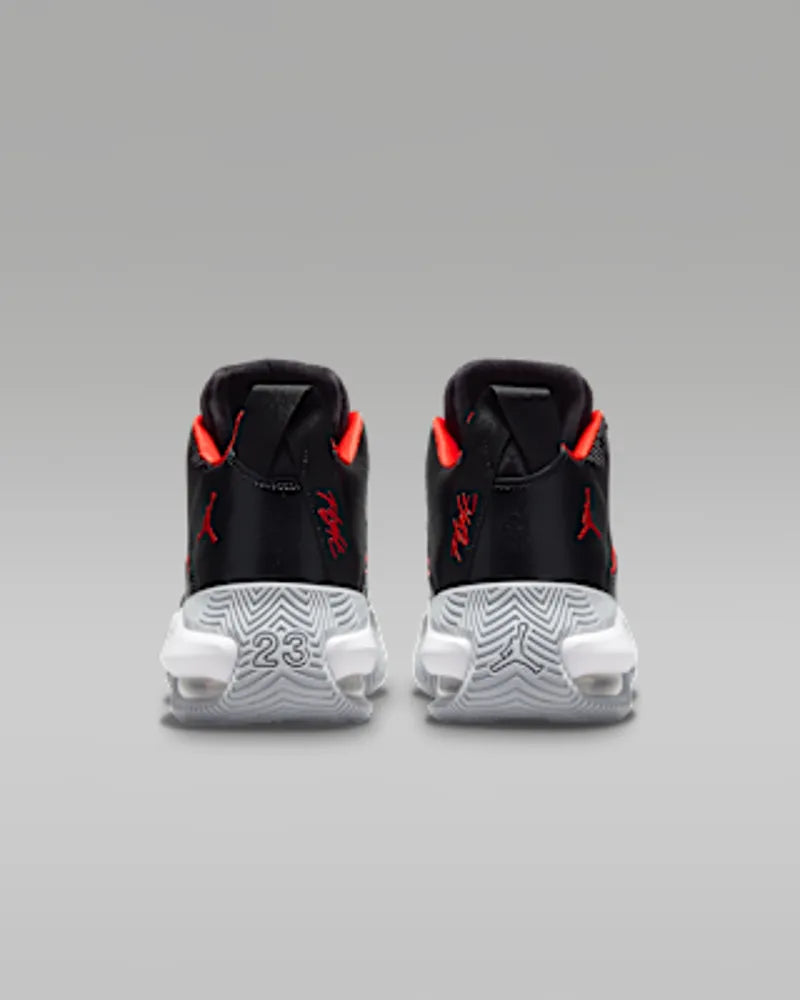 Black/White/Wolf Grey/Chile Red