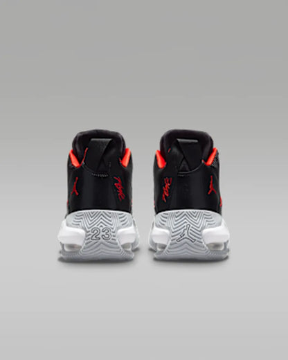 Black/White/Wolf Grey/Chile Red