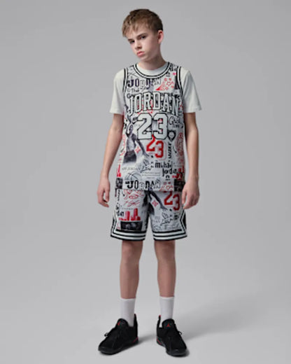Neutral Grey/Black/Red