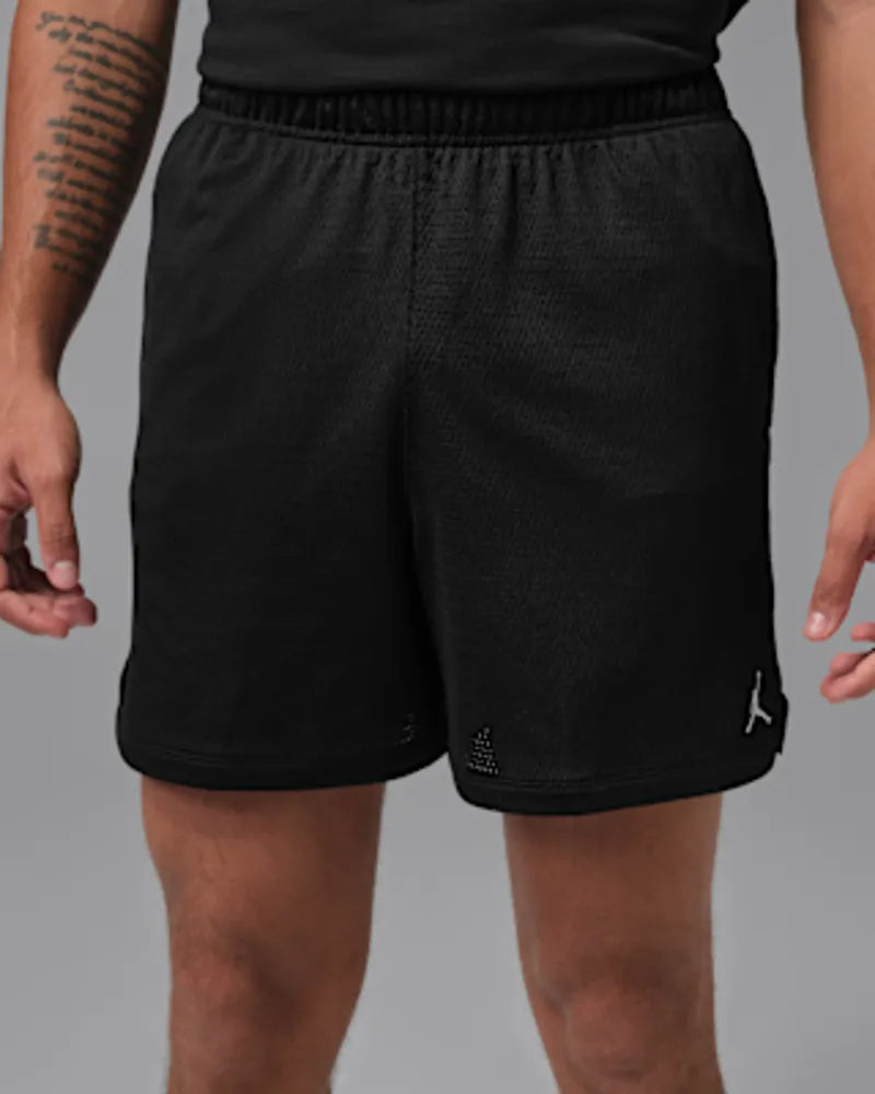 Black/White