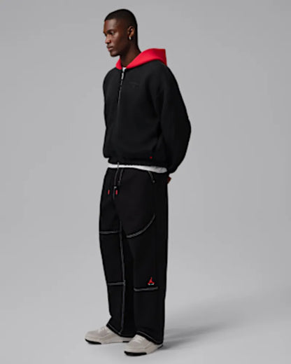Black/University Red