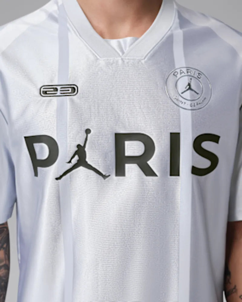 Pure Platinum/Black