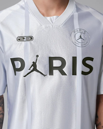 Pure Platinum/Black