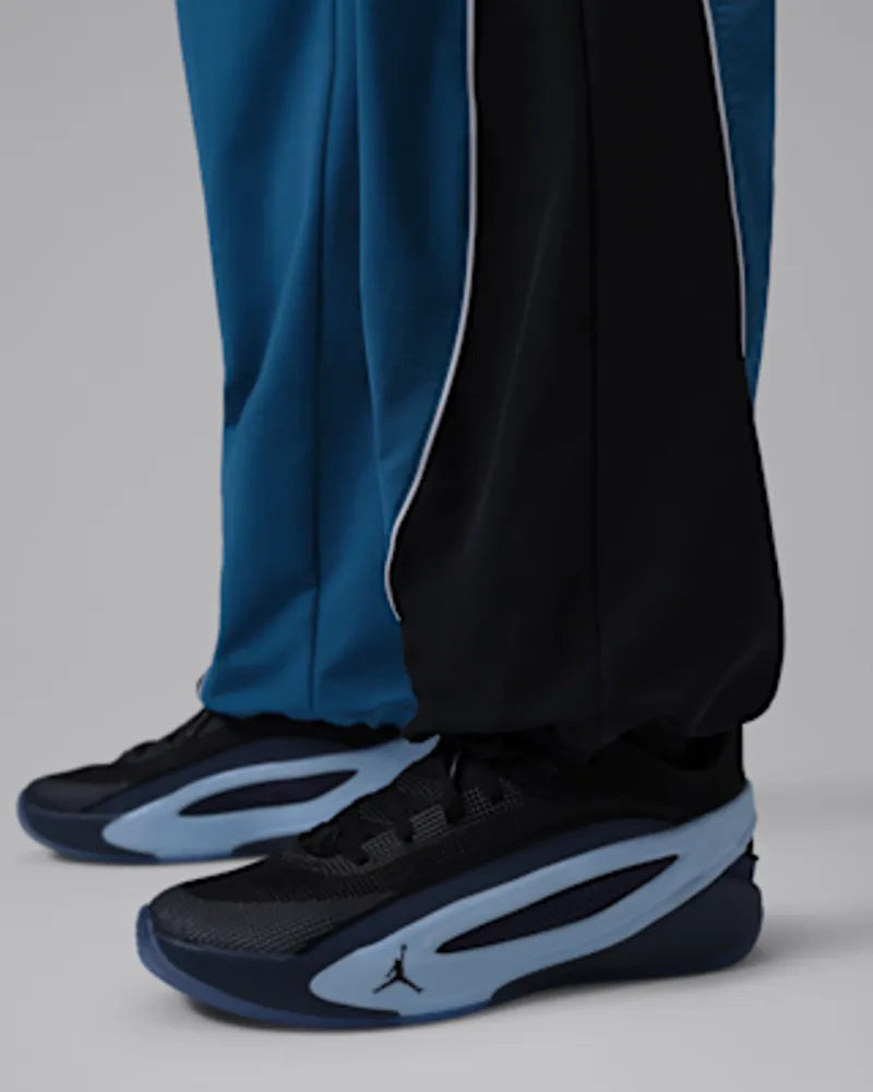 True Blue/Black