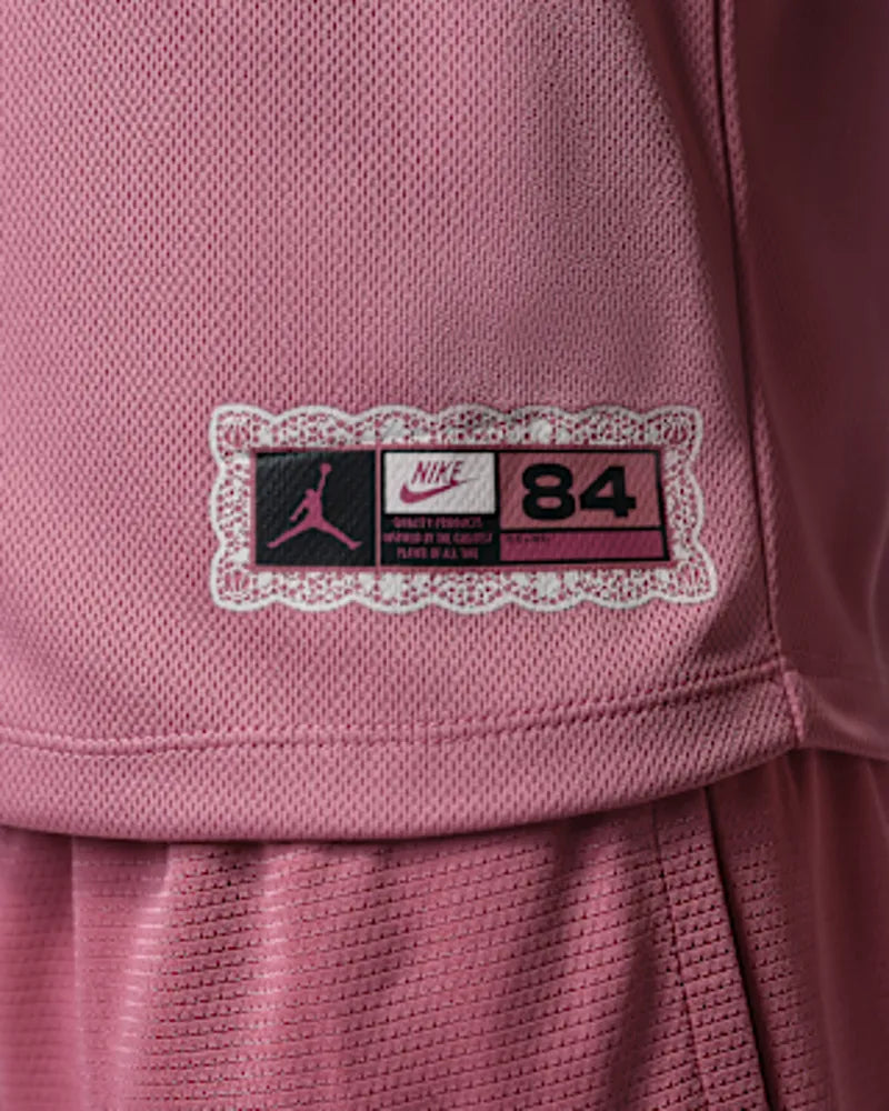 Off Noir/Pink