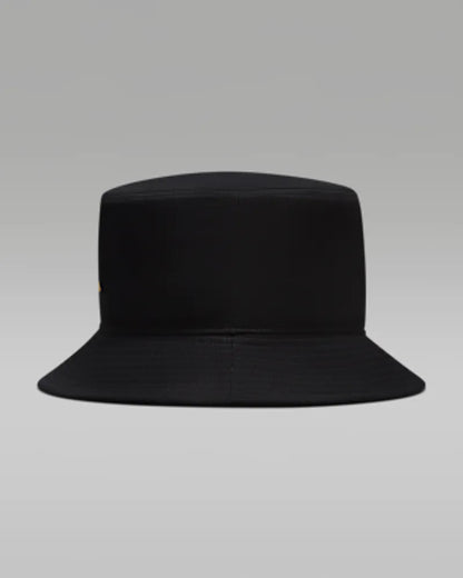 Black/Sail