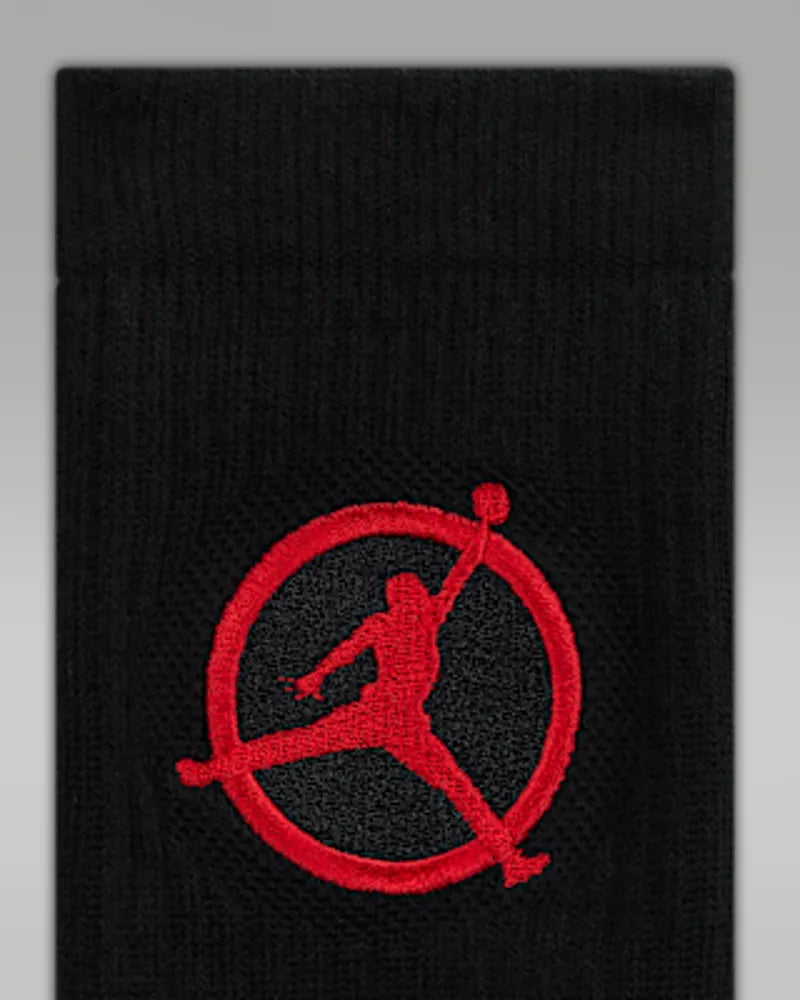Black/University Red/University Red