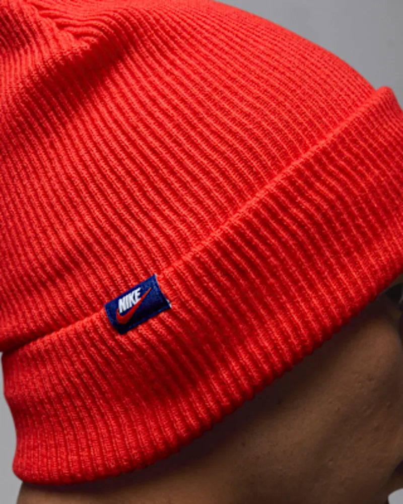 Chile Red/Sail