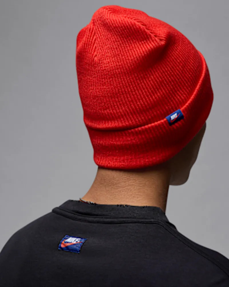 Chile Red/Sail