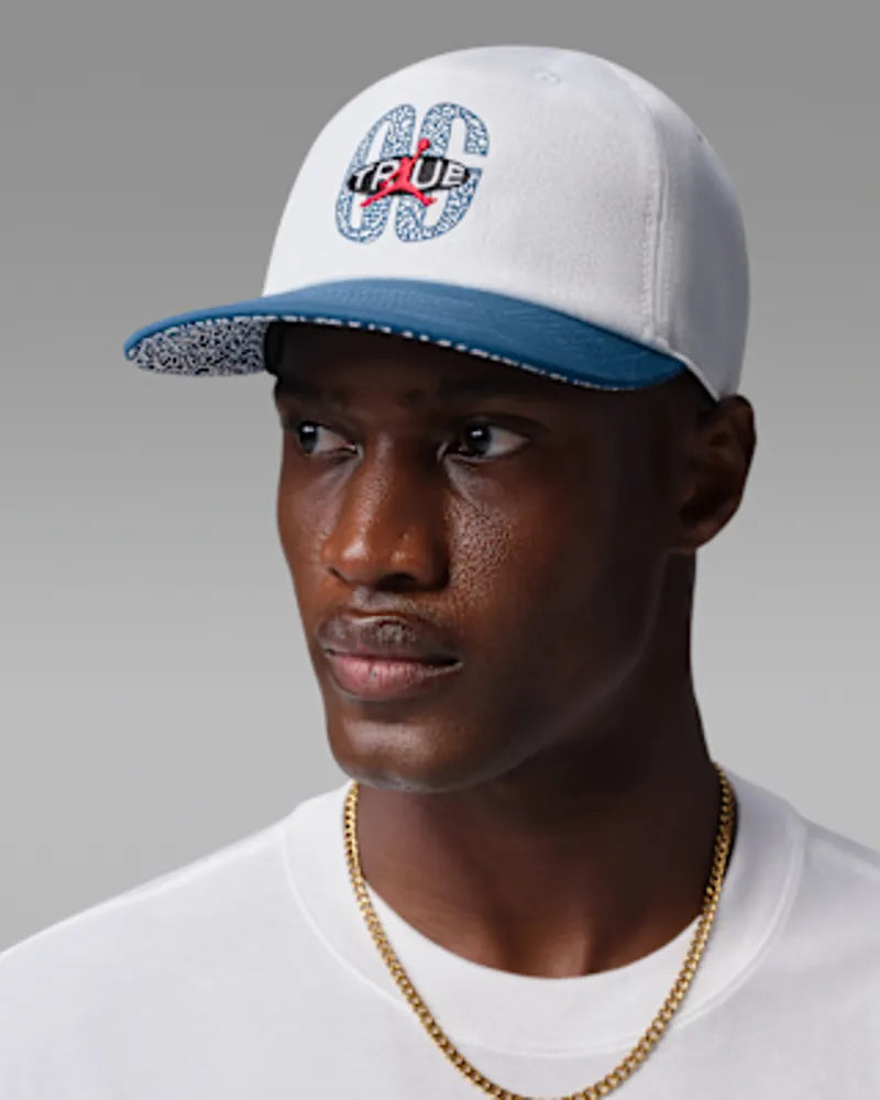White/True Blue