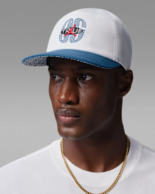 White/True Blue