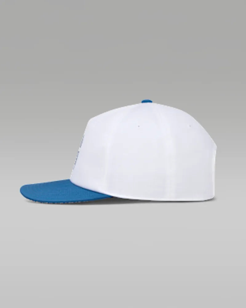 White/True Blue