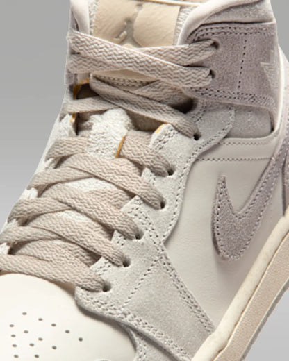 Light Iron Ore/Pale Ivory/Oatmeal/Enigma Stone