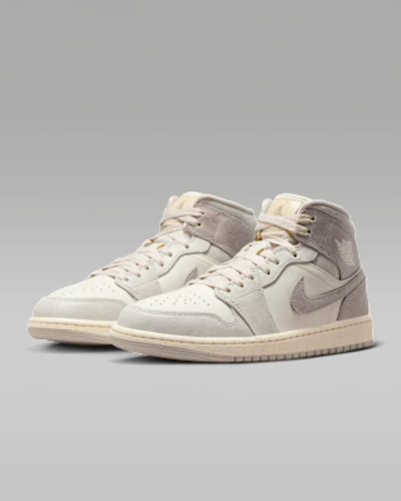Light Iron Ore/Pale Ivory/Oatmeal/Enigma Stone
