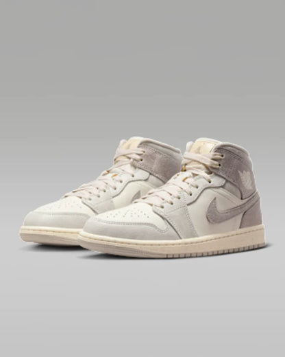 Light Iron Ore/Pale Ivory/Oatmeal/Enigma Stone