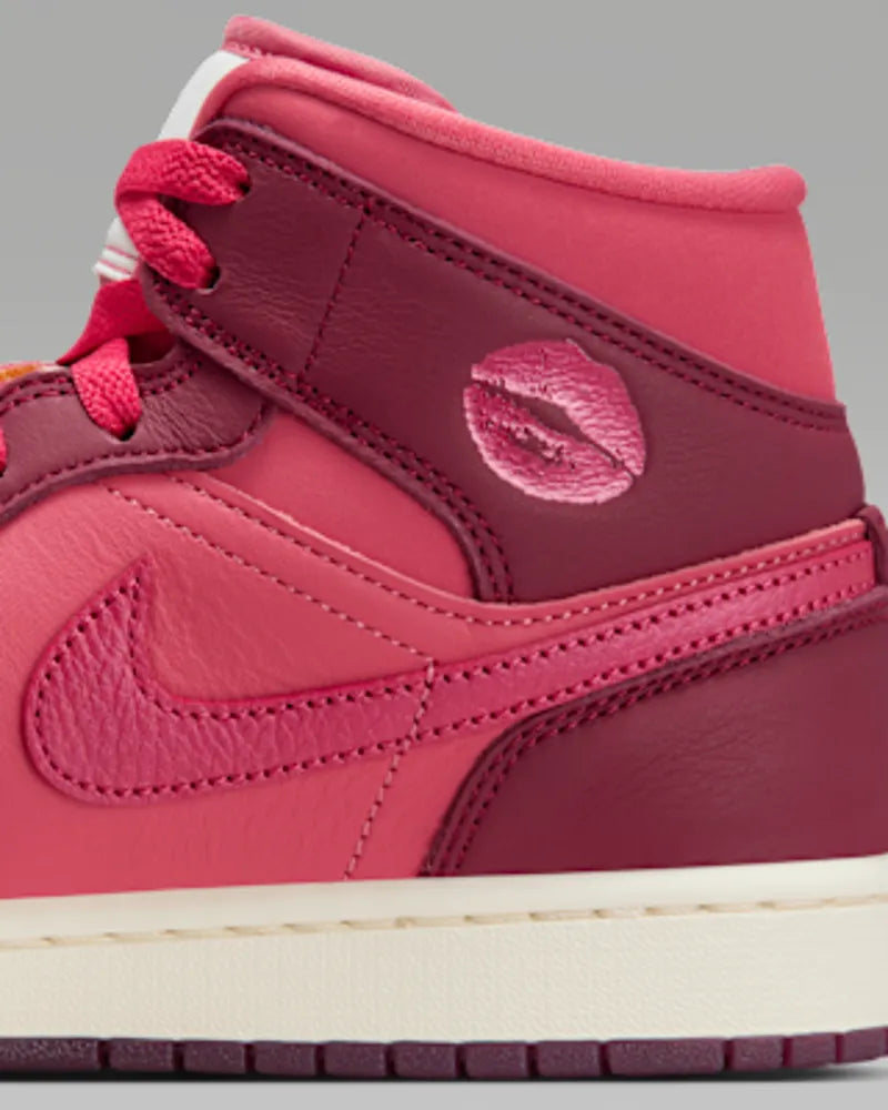 Team Red/Pueblo Red/Pale Ivory/Sierra Red