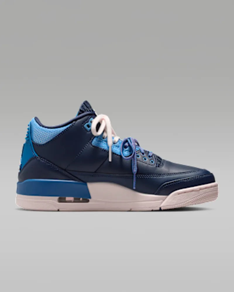 Obsidian/Track Red/Chalk/Chalk