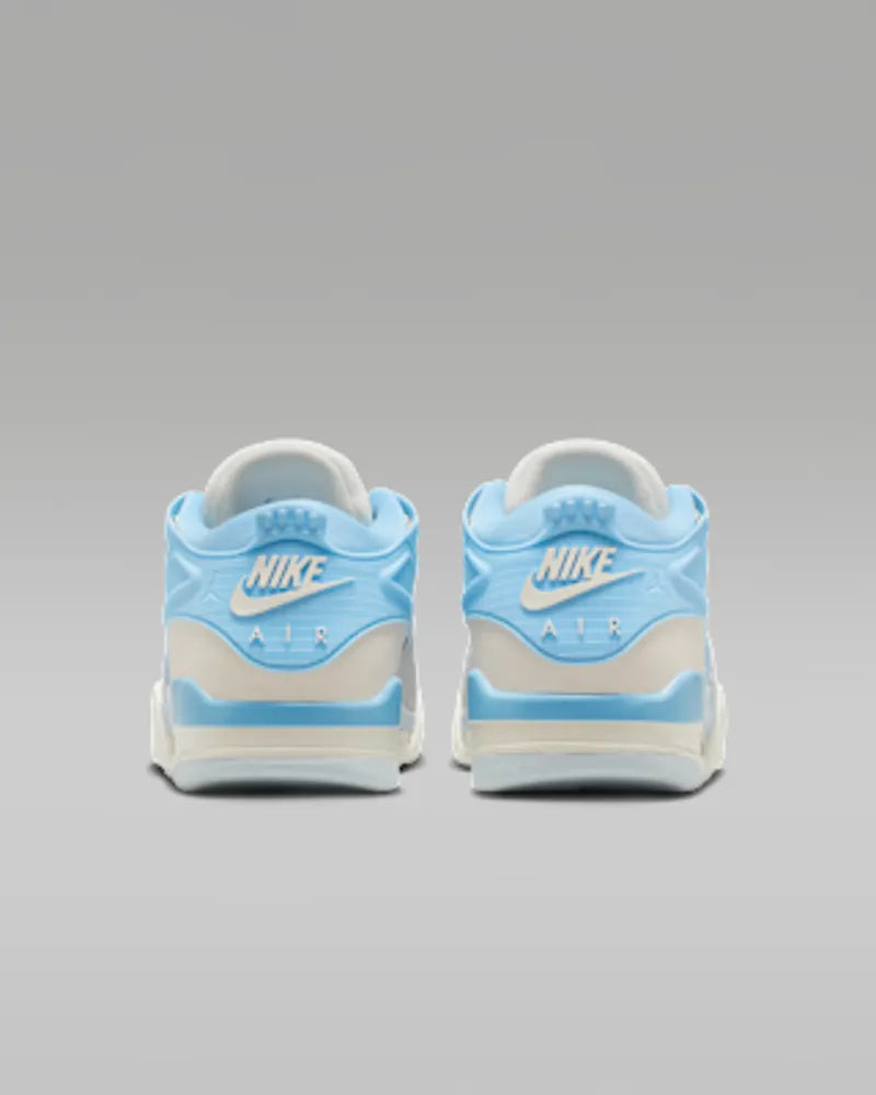 Psychic Blue/Pale Ivory/Aura