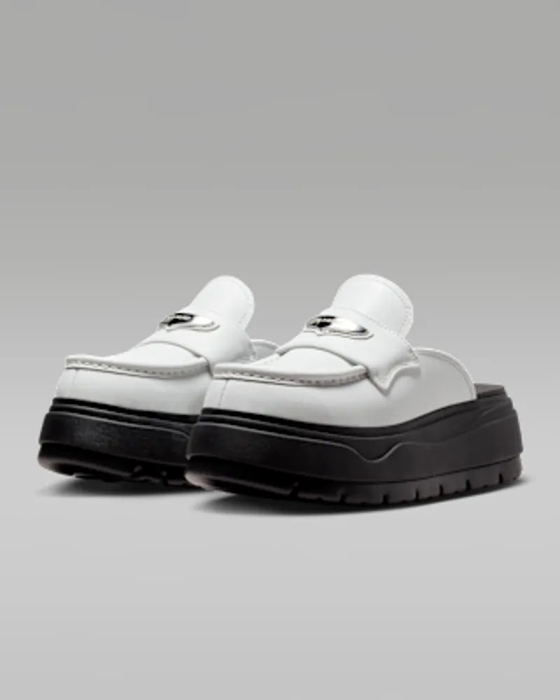 Summit White/Black/Metallic Silver