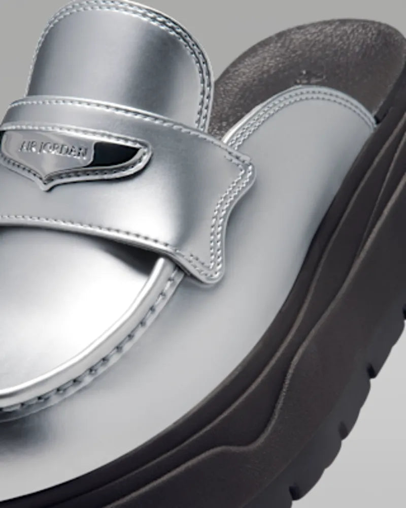 Metallic Silver/Shadow Brown/Wolf Grey/Metallic Silver