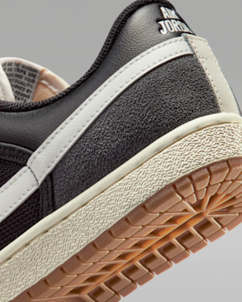 Black/Sail/Gum Medium Brown/Summit White