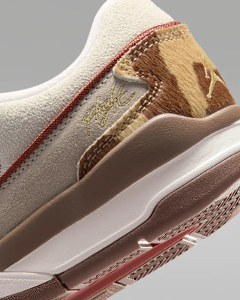 Sail/Sail/Dusty Peach/Metallic Gold