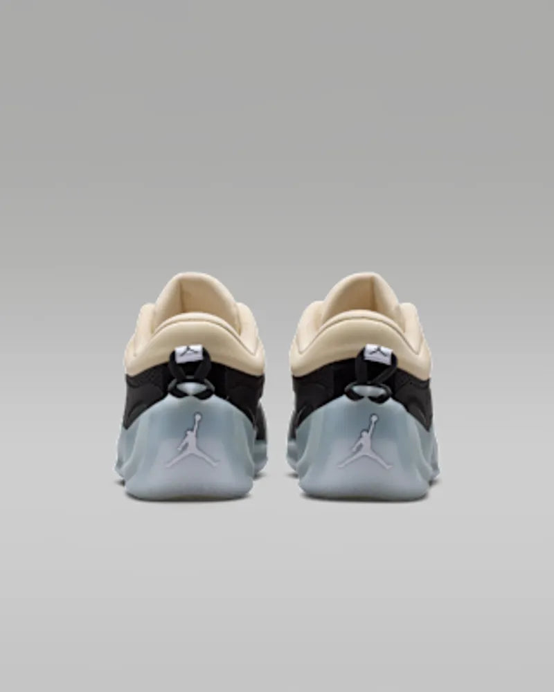 Pearl White/Black/Metallic Gold/White