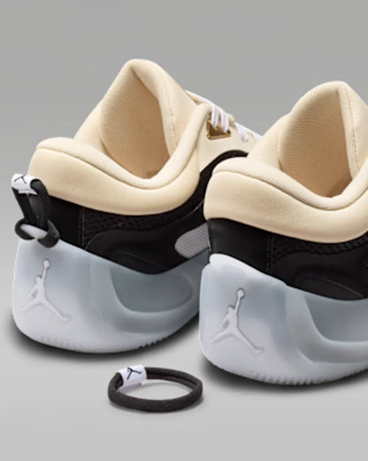Pearl White/Black/Metallic Gold/White
