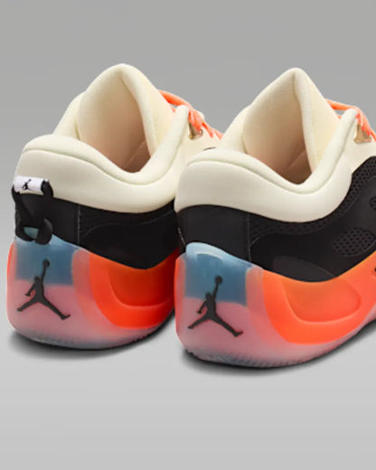 Black/Metallic Gold/Total Orange/Coconut Milk