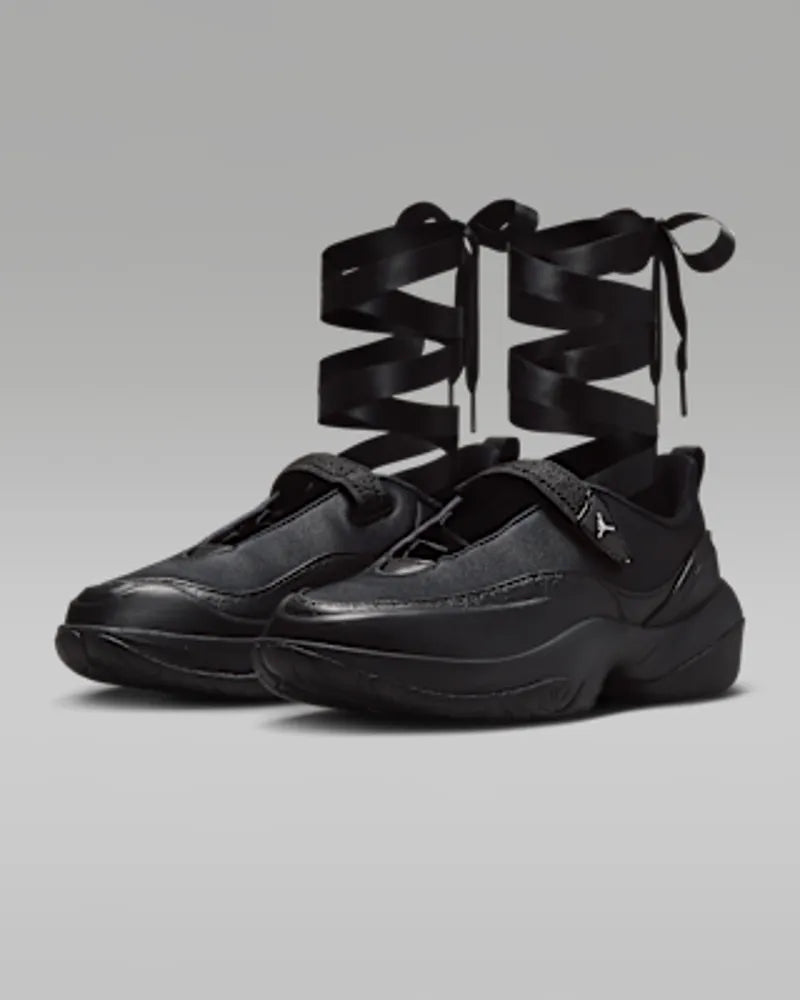 Black/Summit White/Anthracite