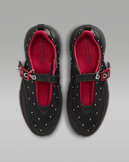 White/Black/Metallic Silver/University Red