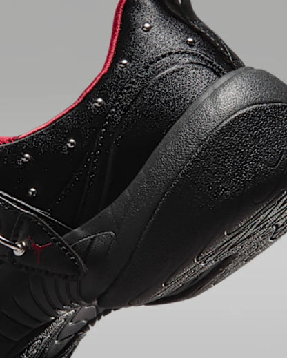 White/Black/Metallic Silver/University Red