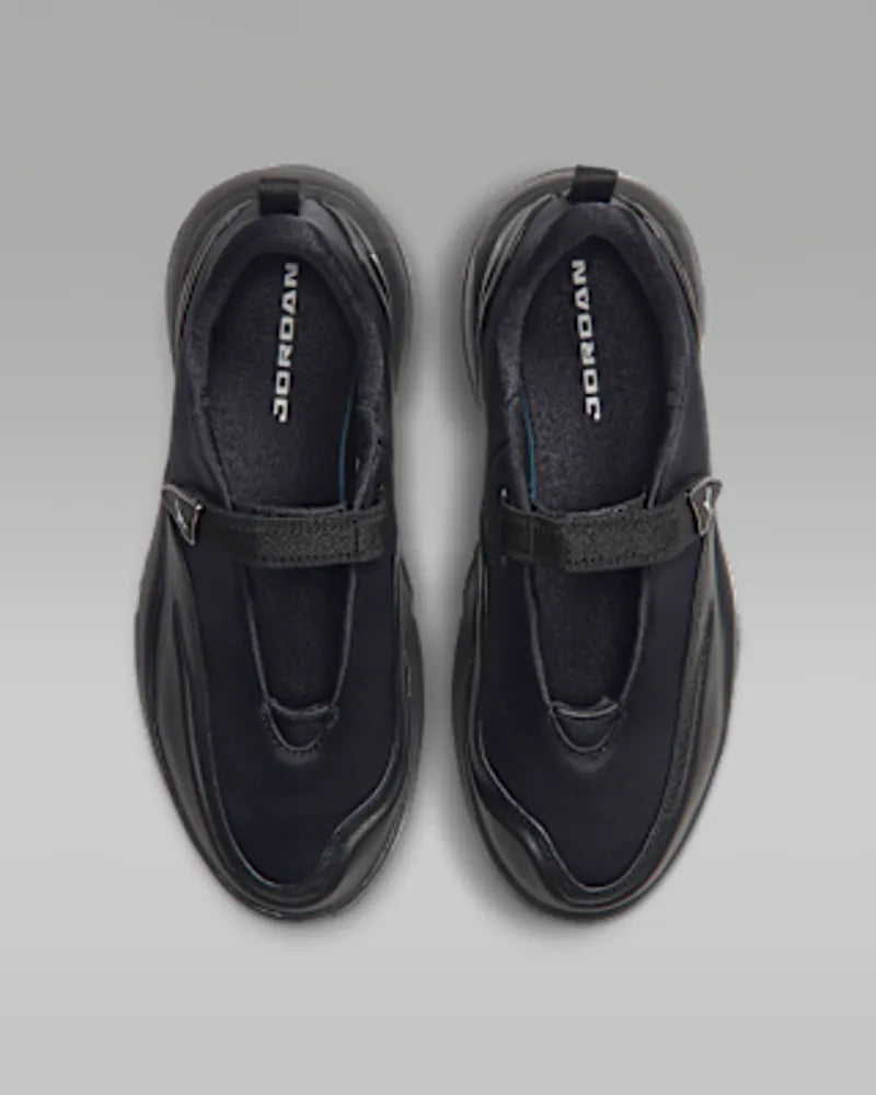 Black/Summit White/Anthracite