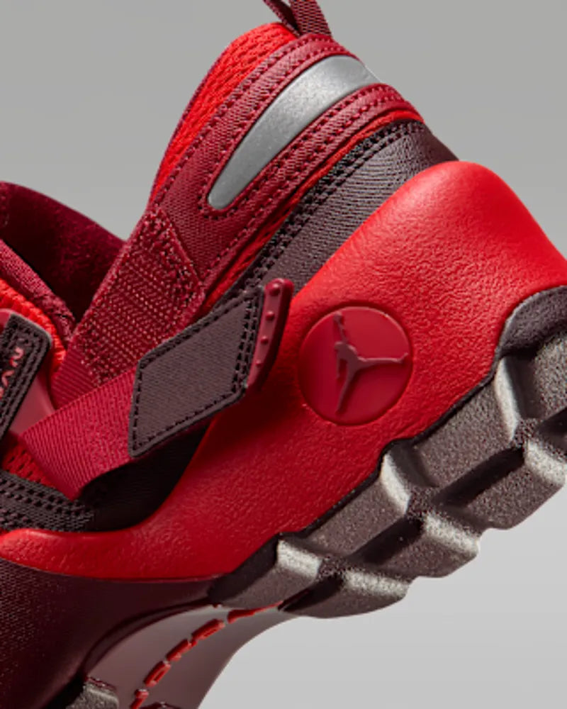 Chile Red/Reflective Silver/Sierra Red/Team Red