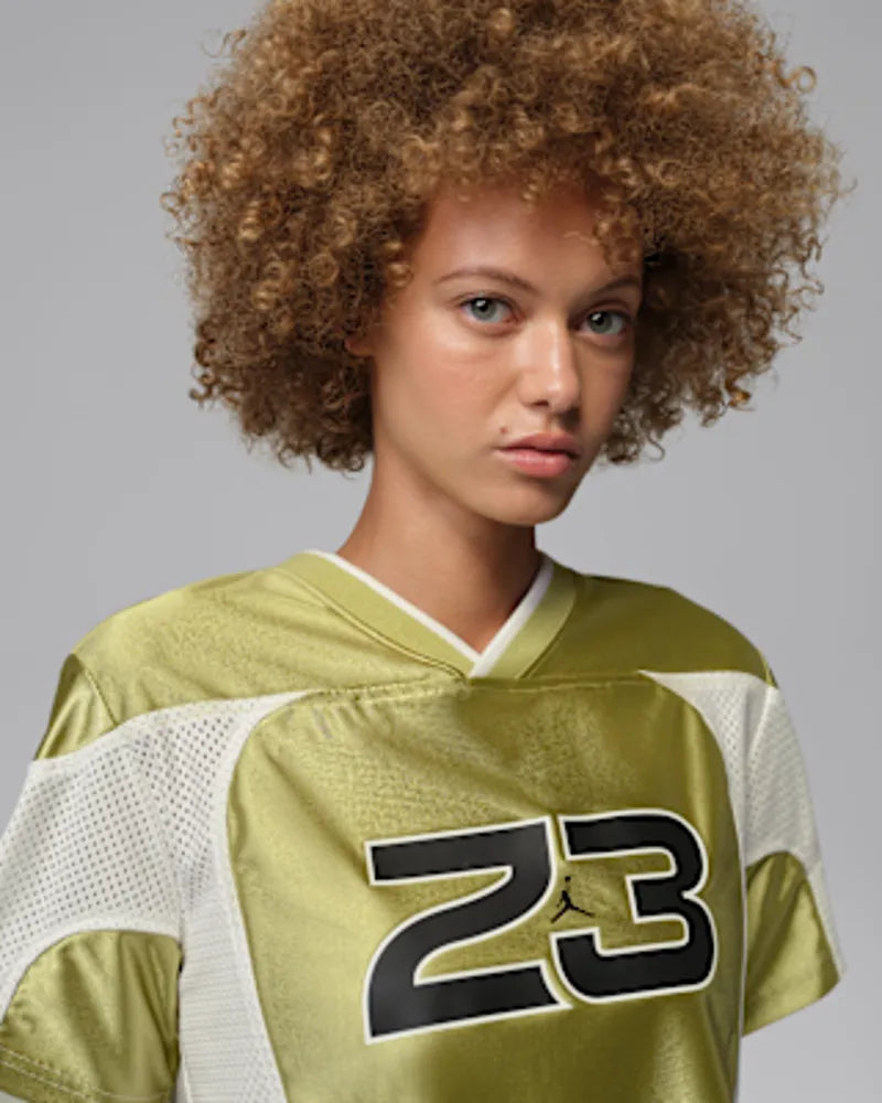 Lawn/White/Black